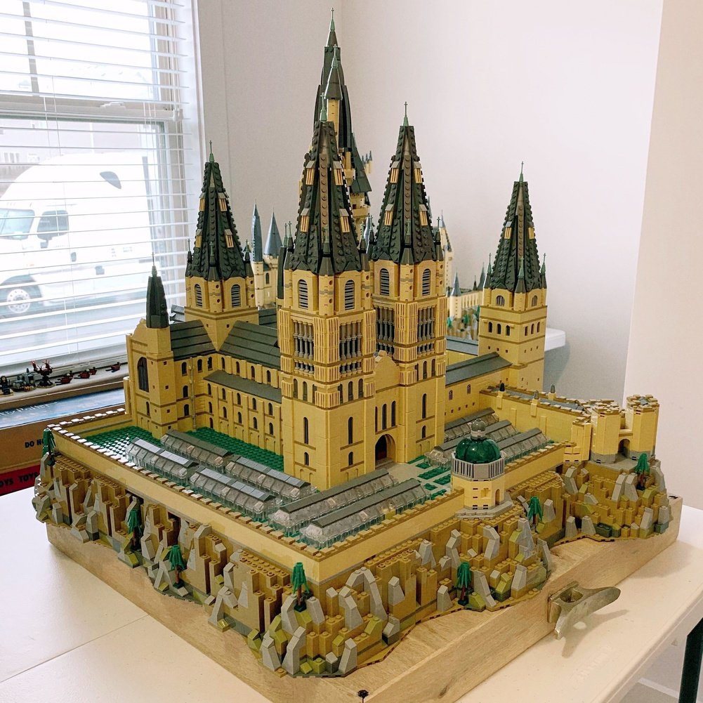Epic Extension MOC-30884 Castle Compatible With 71043 S7315 Model Building Blocks Kid Christmas Gift Jurassic Bricks