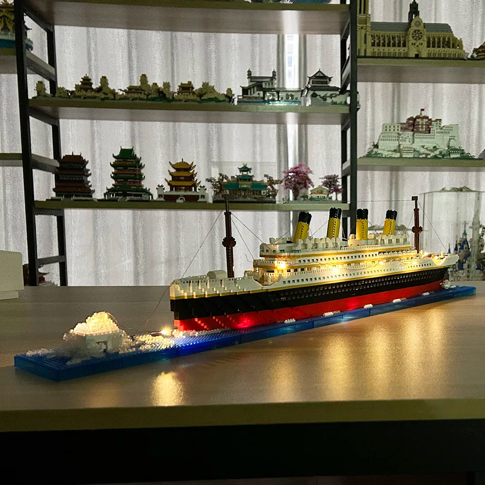 MOC NON LEGO  Titanic 3D Plastic Model Ship Building Blocks for Adults Micro Mini Bricks Toys Kits Assemble Cruise Boat Kids