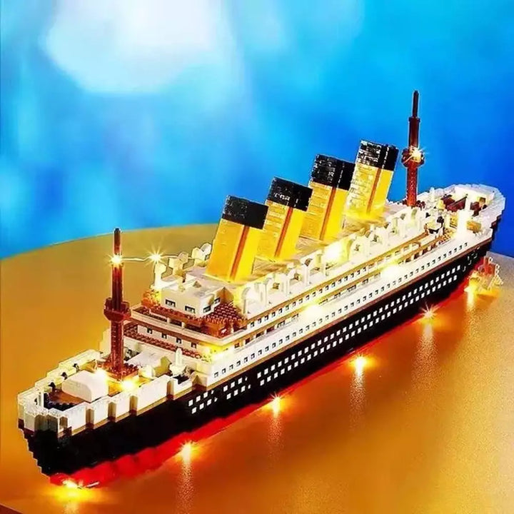 1040+pcs Titanic 3D Cruise Ship Boat Model Building Kits Big DIY Diamond Blocks Micro Bricks Educational Toy Movie Jurassic Bricks