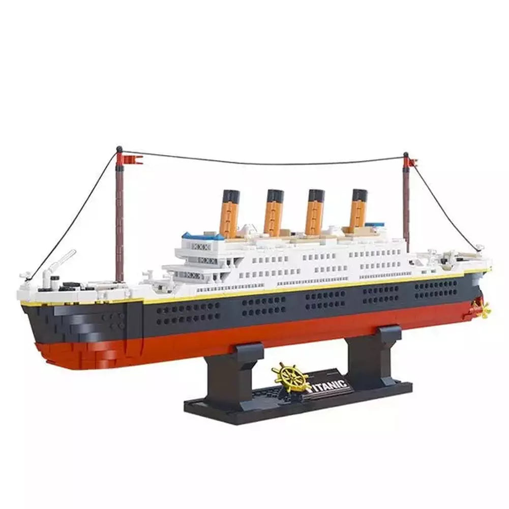 Formic Mini Ship MOC Compatible 1288 PCS Mini Friends World Famous Movie RMS Titanic Sh ...