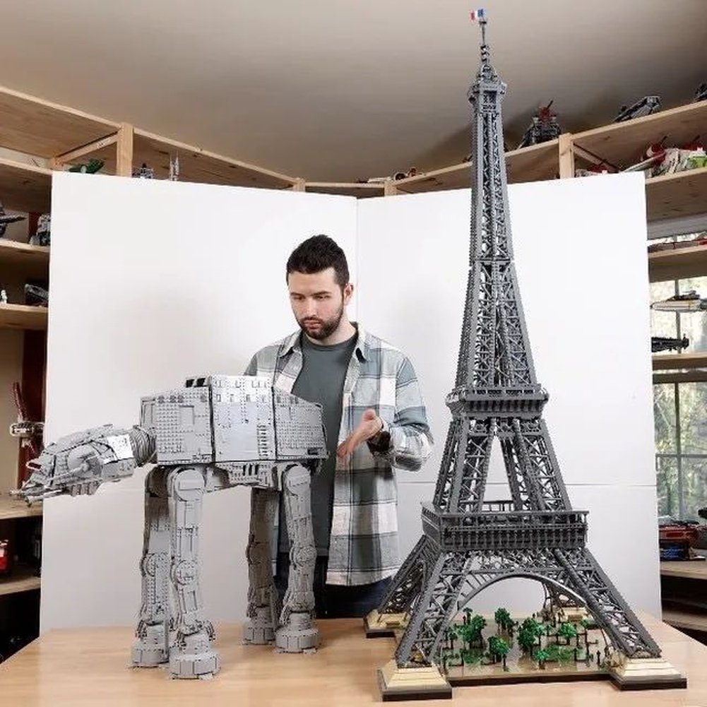 NEW PARIS The Eiffel Tower World / AT-AT / Falcon /  Titanic famous architecture 10001pcs Building Blocks Bricks Compatible 10307 75313 Children Gift Jurassic Bricks